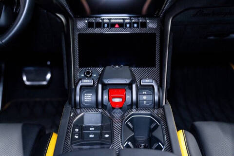 2023 Lamborghini Urus Performante