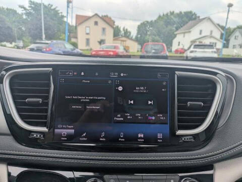 2021 Chrysler Pacifica Touring L