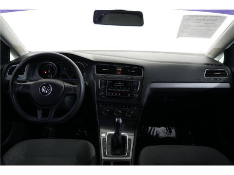 2016 Volkswagen e-Golf SE
