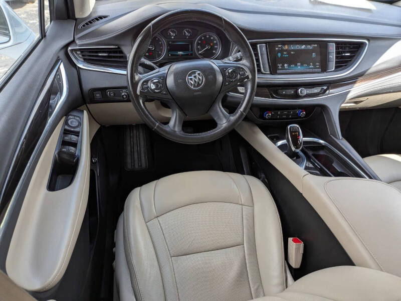 2018 Buick Enclave Essence
