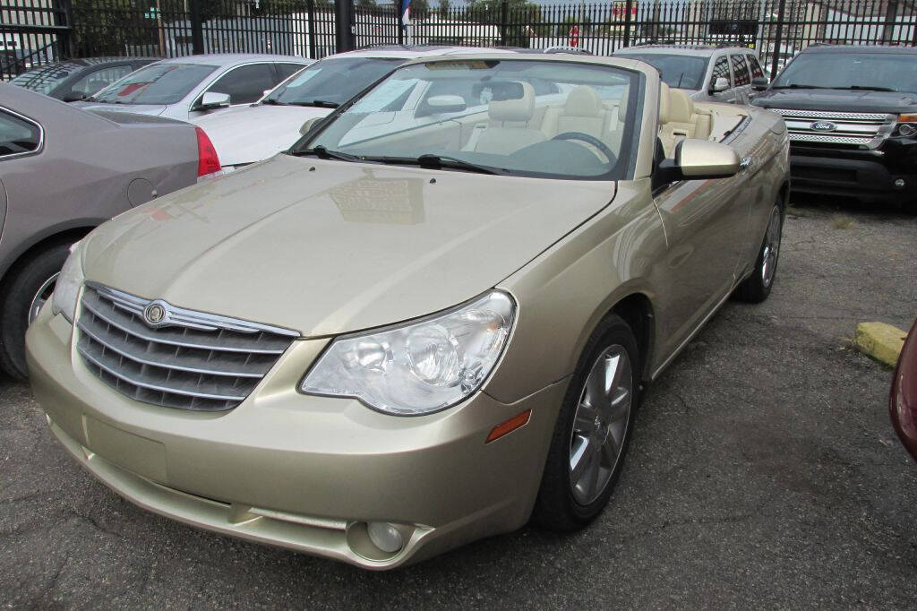 2010 Chrysler Sebring for sale at United Car Company in Detroit, MI