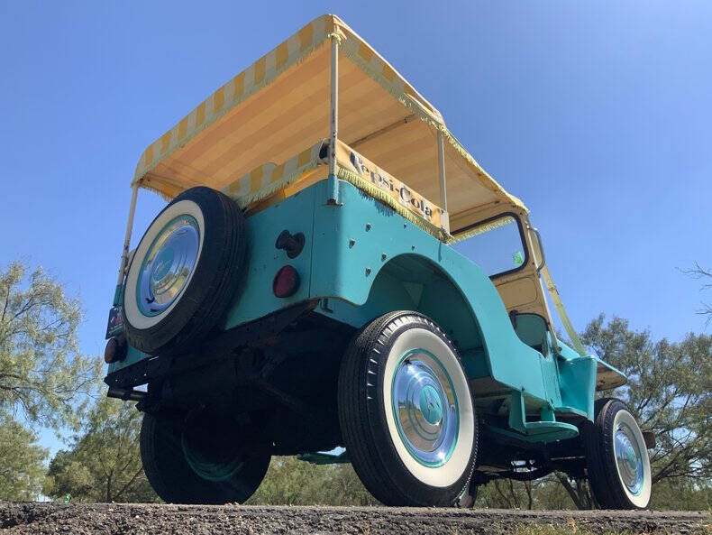 1960 Willys Surrey Gala