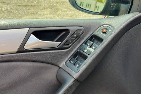 2012 Volkswagen Golf 2.5L PZEV