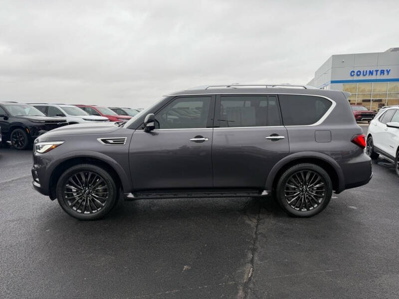 2022 Infiniti QX80 Luxe