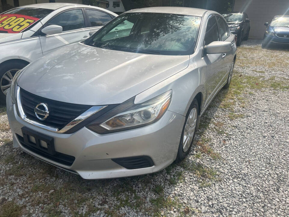 2016 Nissan Altima for sale at DealMakers Auto Sales in Lithia Springs, GA