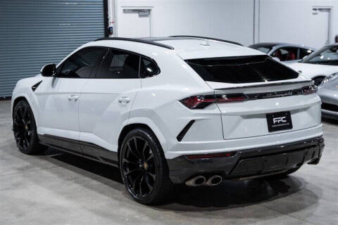 2022 Lamborghini Urus