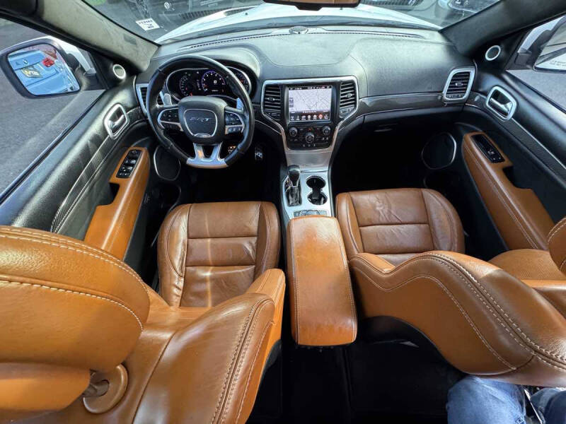 2016 Jeep Grand Cherokee SRT