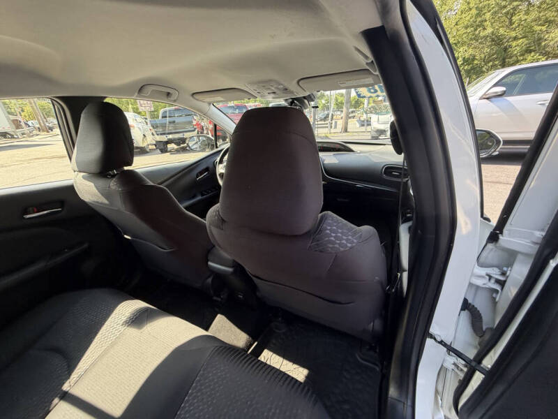 2018 Toyota Prius Three