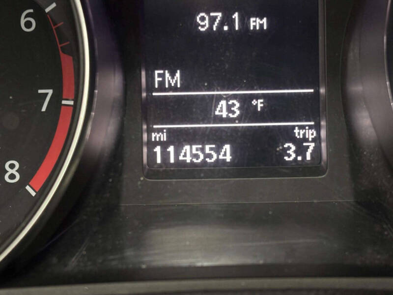 2017 Volkswagen Passat 1.8T R-Line