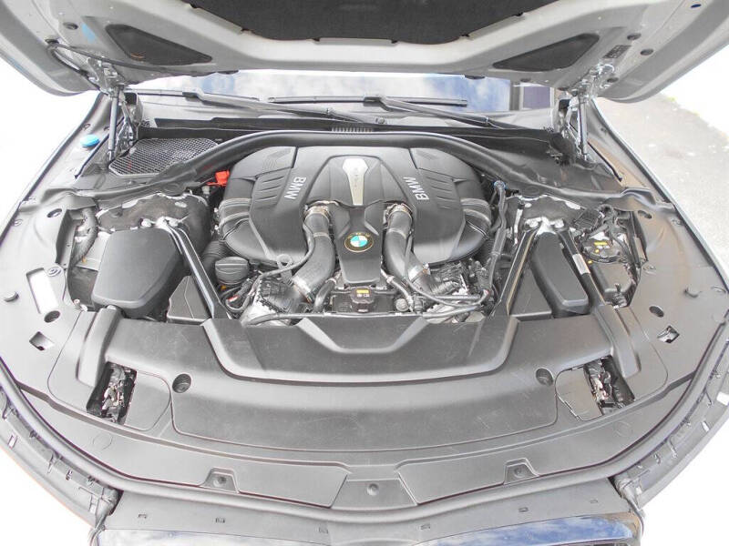 2016 BMW 7 Series 750i