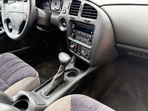 2004 Chevrolet Monte Carlo LS