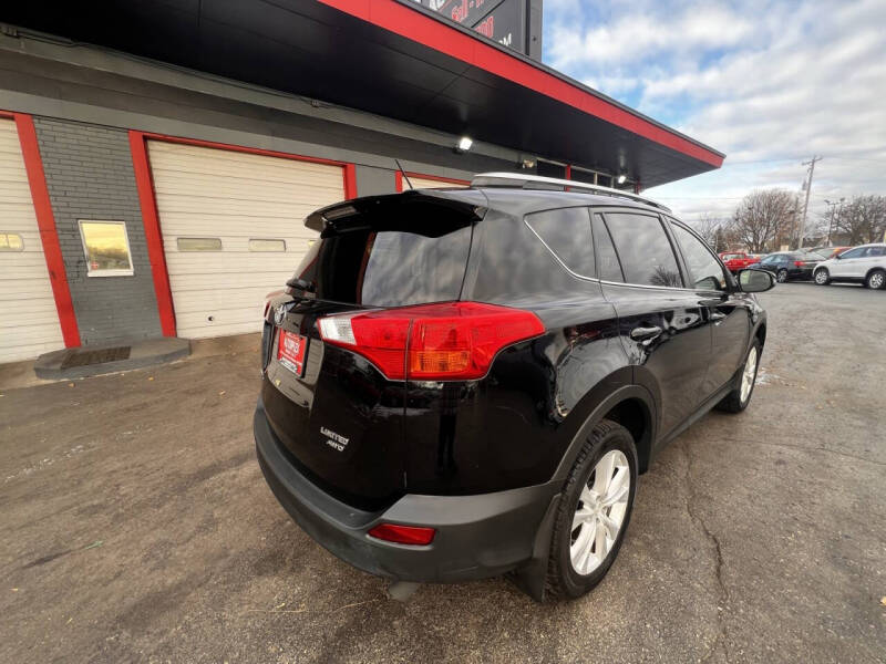 2015 Toyota RAV4 Limited photo 19