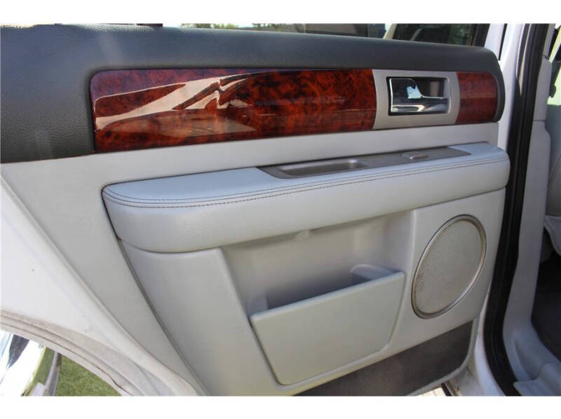 2004 Lincoln Navigator Luxury