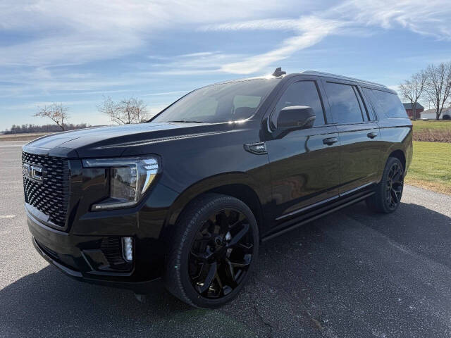 2023 GMC Yukon XL Denali's photo