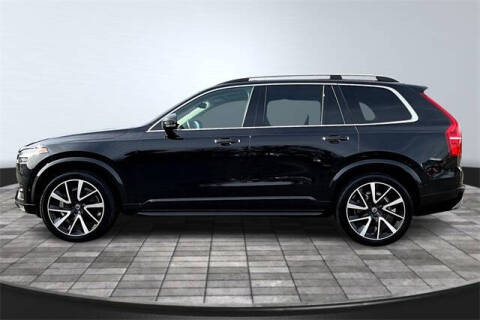 2019 Volvo XC90 T6 Momentum