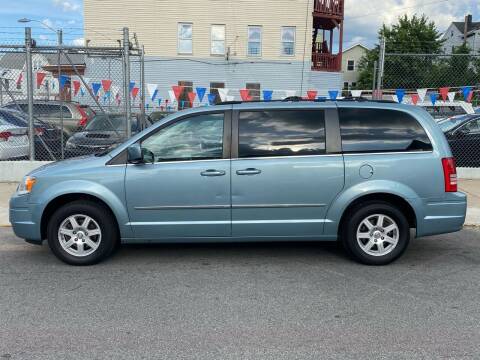2010 Chrysler Town and Country for sale at G1 Auto Sales in Paterson NJ