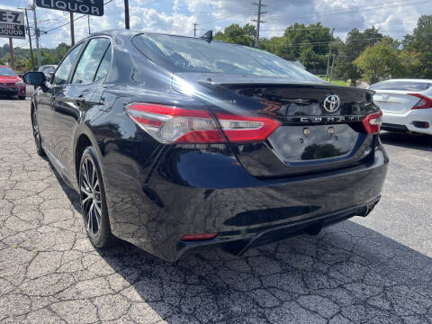 2019 Toyota Camry SE