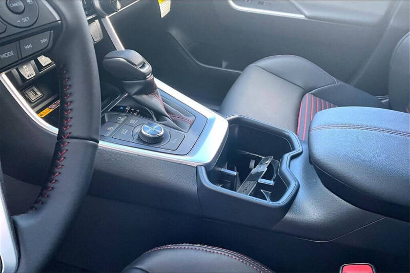 2025 Toyota RAV4 Plug-in Hybrid XSE