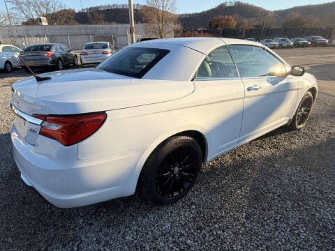 2011 Chrysler 200 Limited
