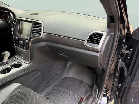 2017 Jeep Grand Cherokee Altitude