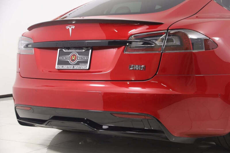 2022 Tesla Model S Plaid