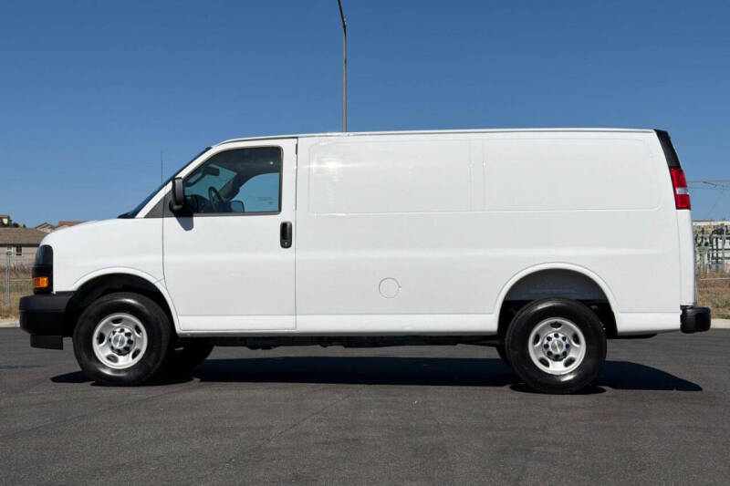 2026 Chevrolet Express 2500