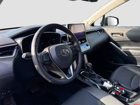 2024 Toyota Corolla Cross XLE