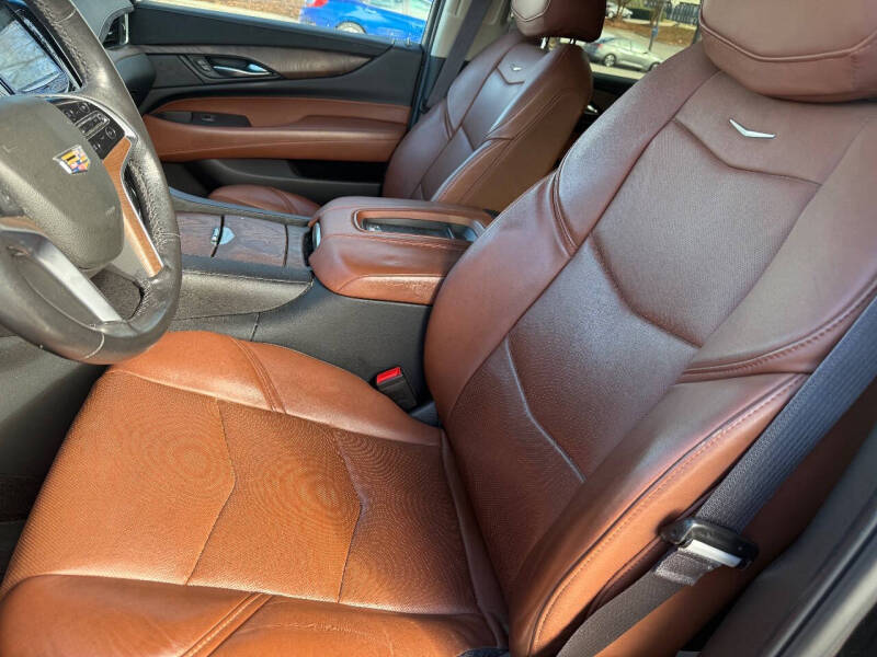 2017 Cadillac Escalade ESV Luxury