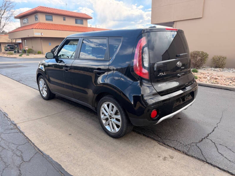 2017 Kia Soul +