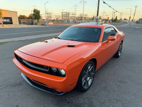 2012 Dodge Challenger R/T Plus