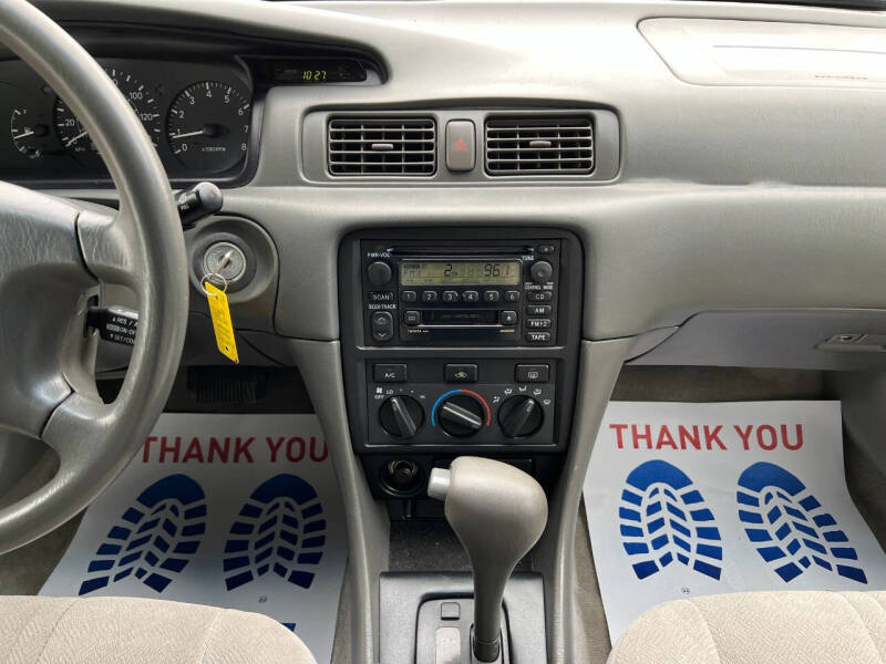 2000 Toyota Camry LE