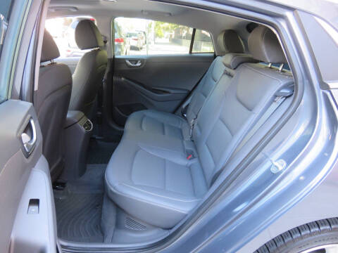 2017 Hyundai Ioniq Hybrid Limited