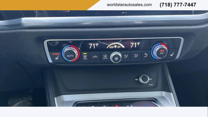 2022 Audi Q3 quattro Premium Plus 40 TFSI