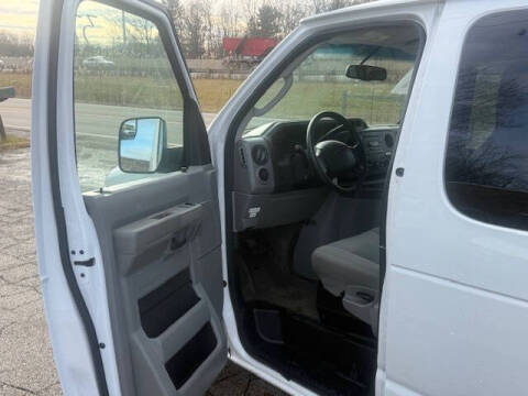 2014 Ford E-Series E-350 SD XL