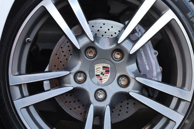 2011 Porsche Cayman