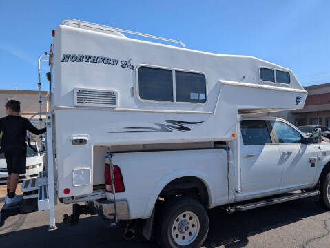 2011 Northern Lite M-8.5 Q-LITE