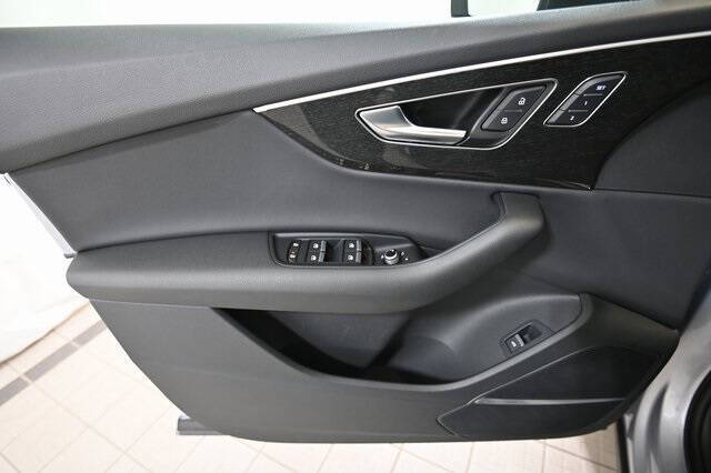 2022 Audi Q7 quattro Premium Plus 55 TFSI