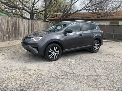 2018 Toyota RAV4 for sale at H & H AUTO SALES in San Antonio TX