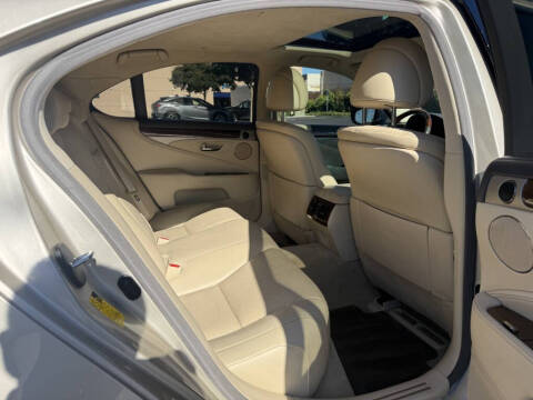 2013 Lexus LS 460