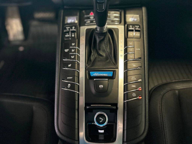 2017 Porsche Macan S