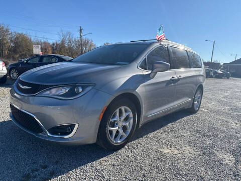 2017 Chrysler Pacifica Touring-L