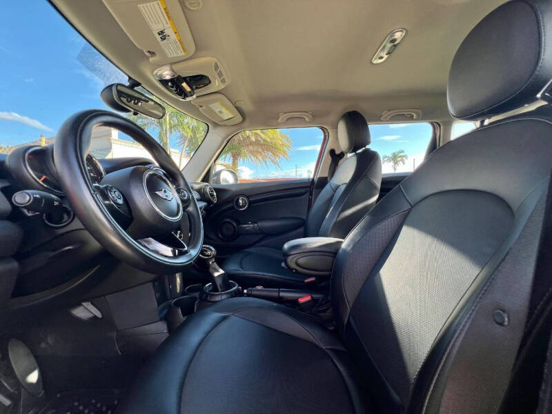 2016 MINI Hardtop 4 Door Cooper