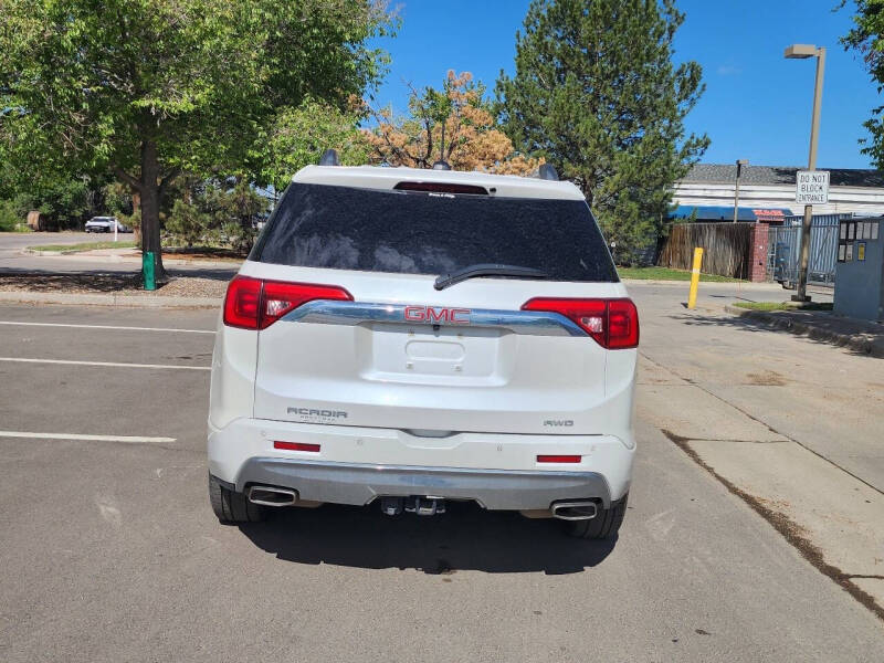 2017 GMC Acadia Denali