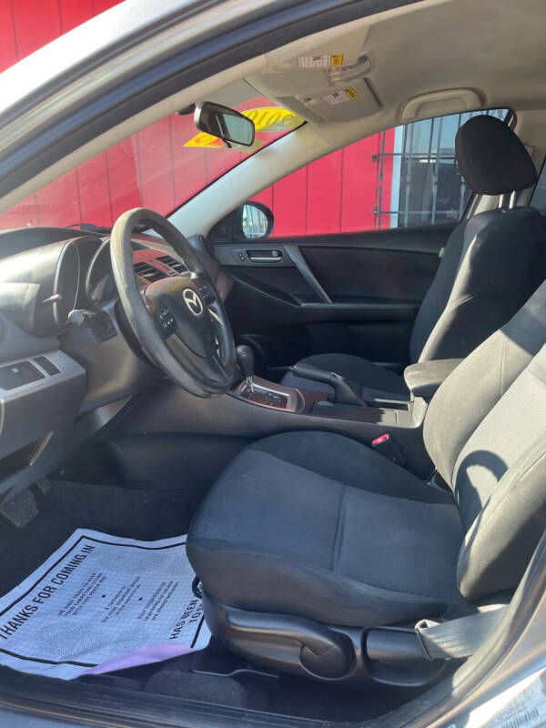 2010 Mazda MAZDA3 i Touring