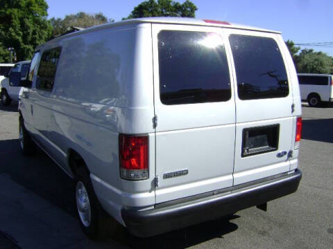 2008 Ford E-Series E-150