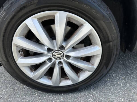 2011 Volkswagen Tiguan S