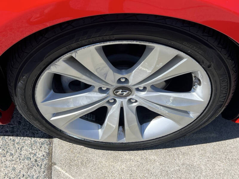 2010 Hyundai Genesis Coupe 2.0T Premium