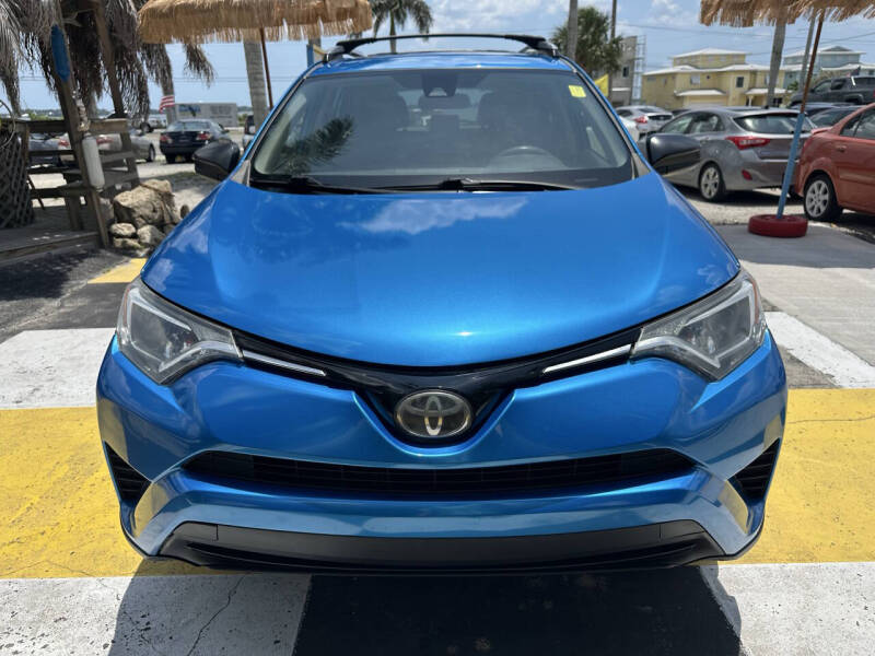 Used 2018 Toyota RAV4 LE with VIN JTMBFREV7JJ196806 for sale in Melbourne, FL