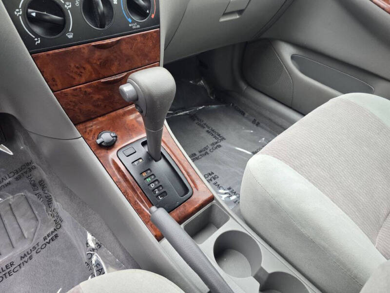 2007 Toyota Corolla LE