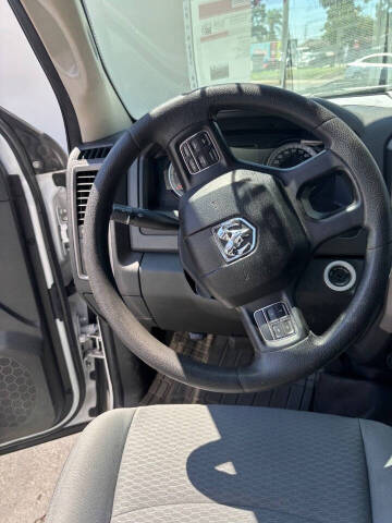 2017 RAM 1500 Express